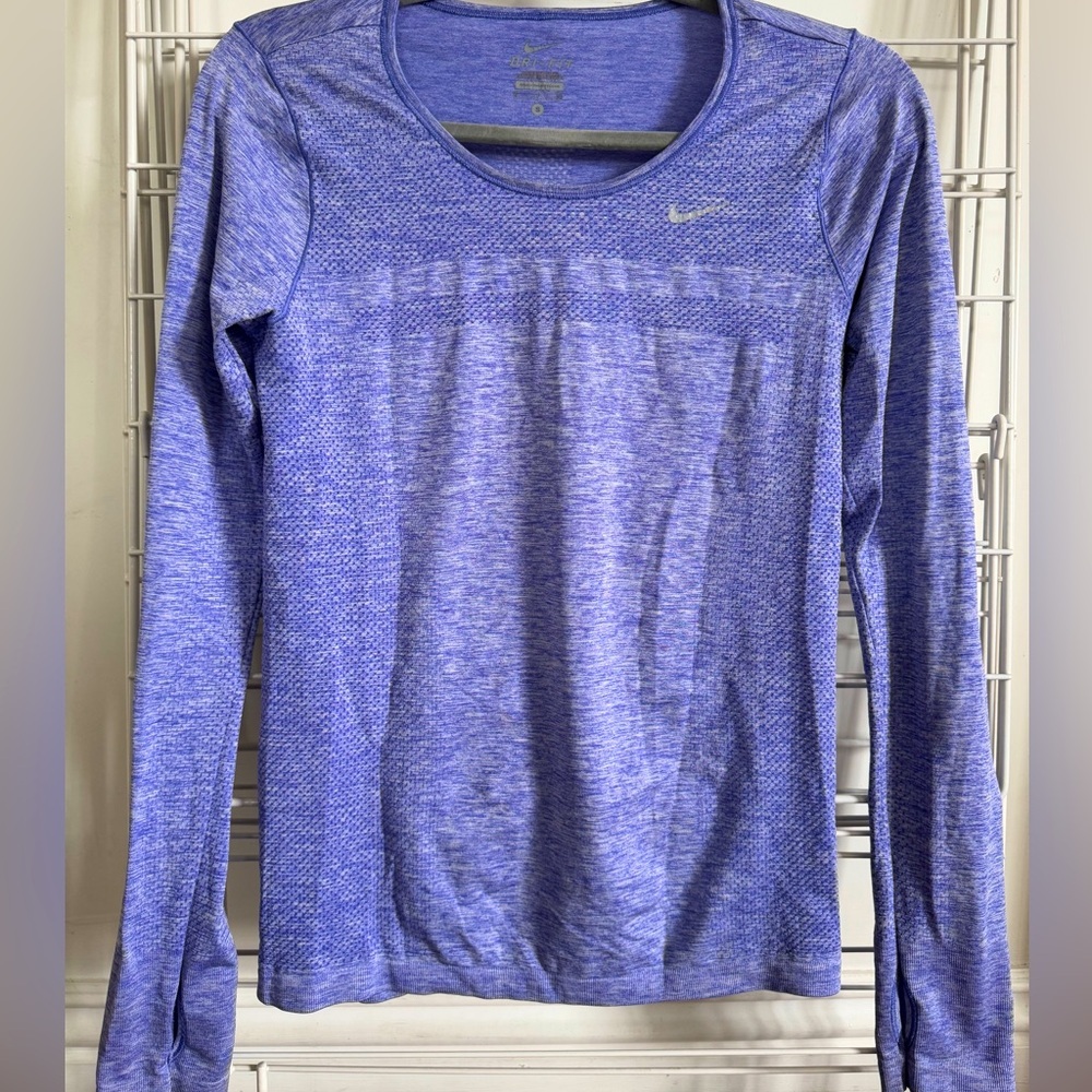 Nike Women’s SZ Small Dri-Fit Knit Long Sleeve Running Shirt Purple